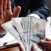 Carta do leitor: Combater a corrupção…