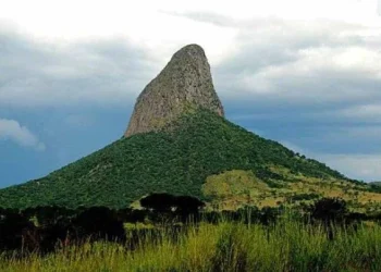 Criação das áreas de conservação da Serra do Pingano e do Morro do moco reforça protecção ambiental