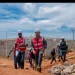 Governador do Cuanza-Norte constata obras de construção de casas sociais no Cazengo