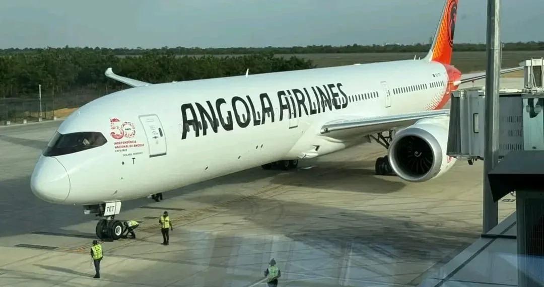 TAAG reforça frota com a chegada do Boeing 787 Dreamliner
