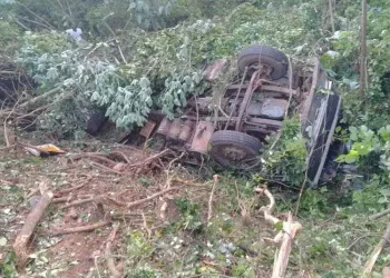 Capotamento de veículo provoca 13 mortos e 11 feridos no Zaire