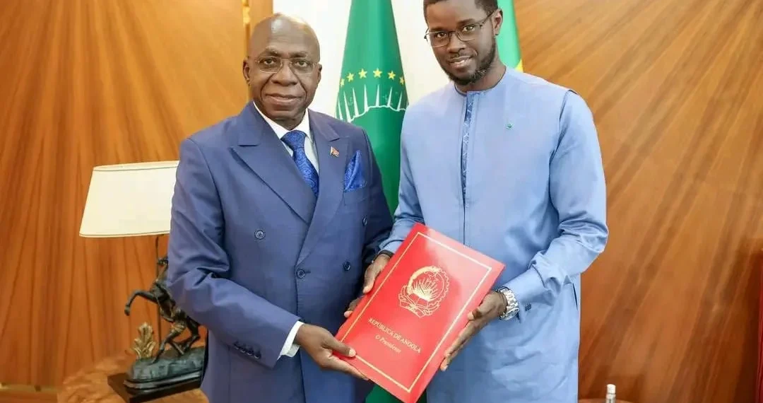 Mensagem do Presidente da República entregue ao homólogo senegalês