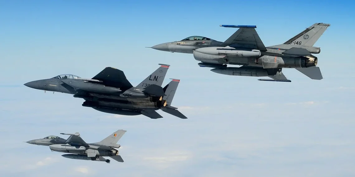 Caça da Força Aérea dos EUA intercepta aeronave civil próximo à casa de Trump