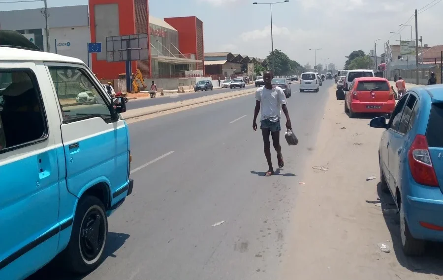 Governo anuncia interdição do trânsito na Avenida Ngola Kiluange a partir desta terça-feira