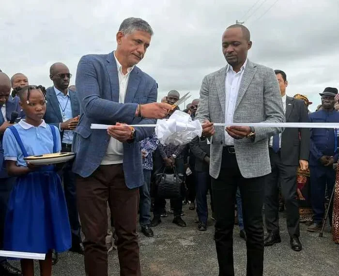 Parque solar fotovoltaico do Cazombo entra hoje em funcionamento