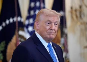 Trump deve tomar a Groenlândia por qualquer meio, sugere revista americana