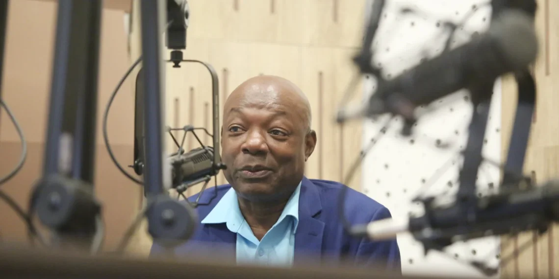 Rádio Cinco poderá ser a estação oficial da Liga Unitel Girabola