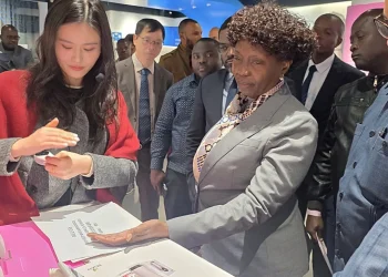MINSA avalia tecnologia chinesa para equipar Hospital Américo Boavida