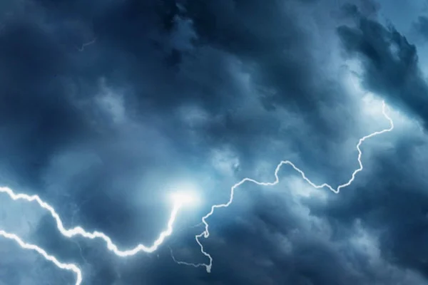 INAMET prevê chuva fraca a moderada em 11 províncias nas próximas 24 horas