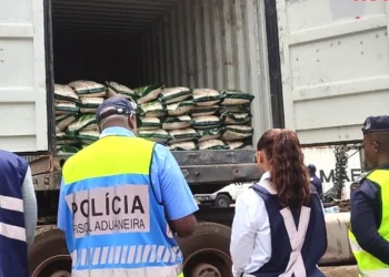 AGT frustra tentativa de contrabando de arroz e combustível que tinha como destino a RDC