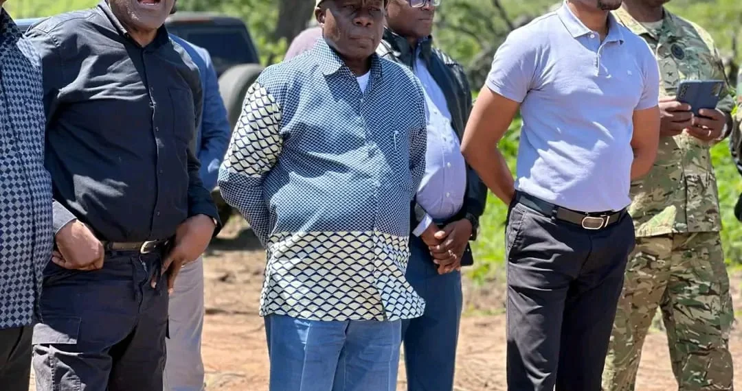 Ministro da Defesa Nacional constata acções de desminagem no Moxico Leste