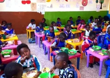 Programa Nacional de Alimentação Escolar reduz casos de desnutrição nos Gambos