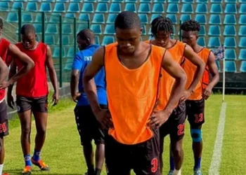 Roque Sapiri trabalha condição física dos jogadores no 22 de Junho