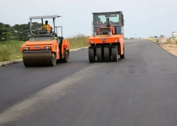 Ministro das Obras Públicas avalia nível de execução de infra-estruturas no Huambo