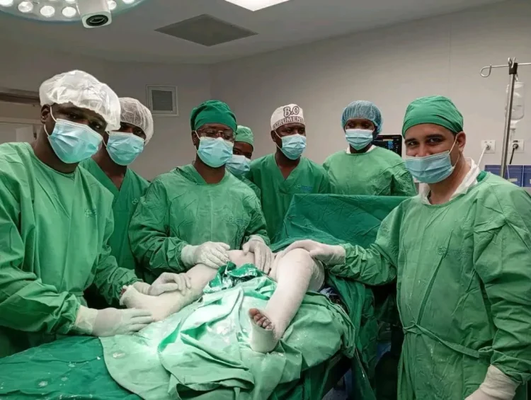 Menor de sete anos submetida a cirurgia inédita no Hospital Geral do Cuanza-Norte