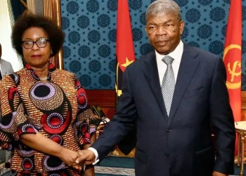 PR recebe cumprimentos de despedida da embaixadora do Malawi