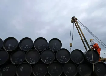 Intervenção dos EUA na Venezuela provoca queda no preço do barril de petróleo