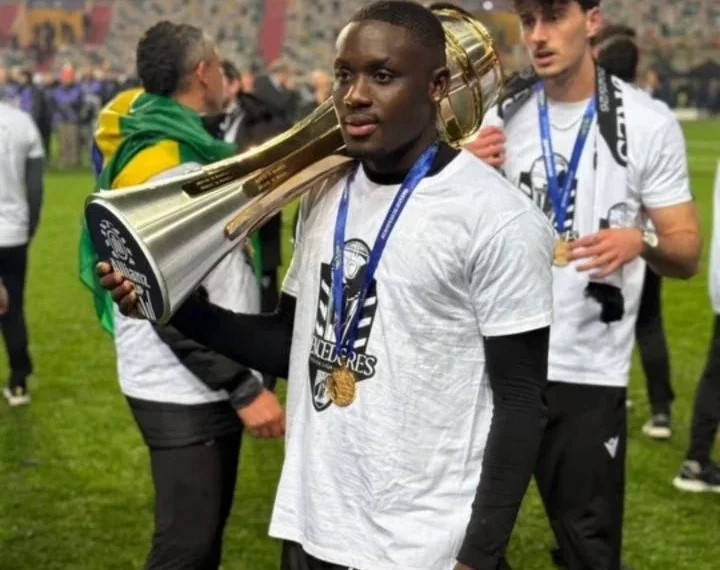 Vitória de Guimarães, de Beni Mukendi, conquista Taça da Liga