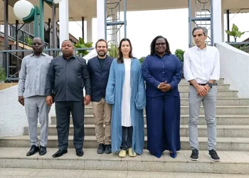 Governo de Cabinda analisa fomento do cacau com responsáveis do Projecto Mamaland