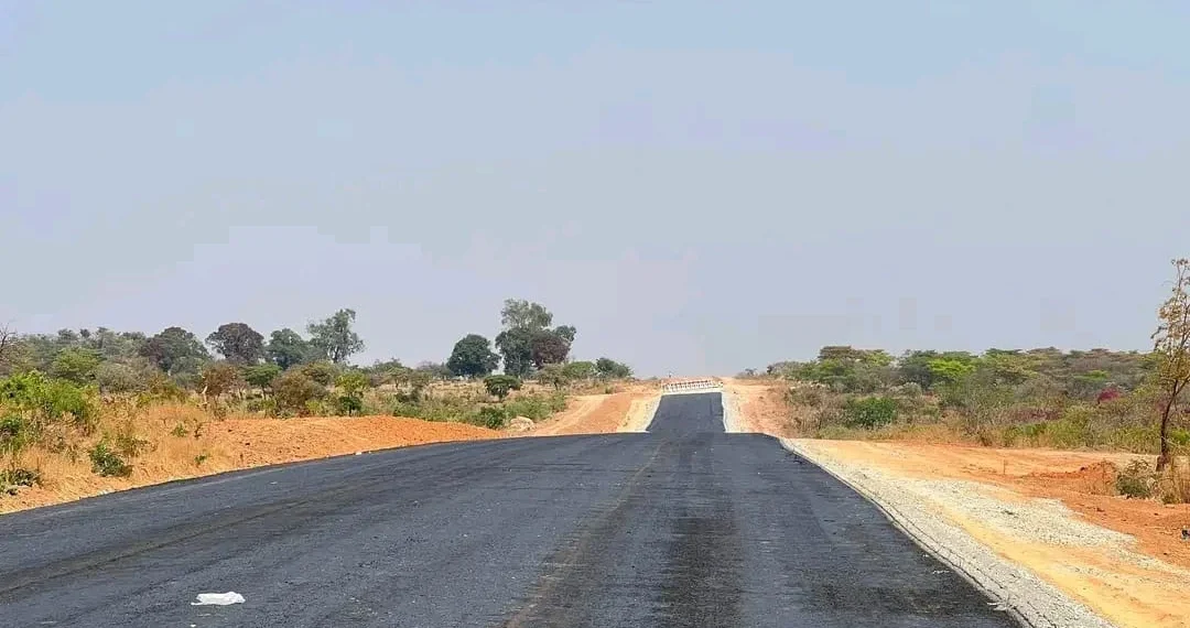 Governo do Huambo anuncia construção de mais de 40 quilómetros de estrada nos próximos dias