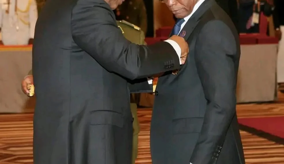 Presidente da República decreta condecorações no subsistema militar a mais de cem oficiais das FAA