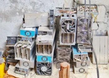 Desmantelada rede de mineração de criptomoedas disfarçada em moagem