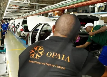 Complexo Industrial de montagem de veículos entra em funcionamento