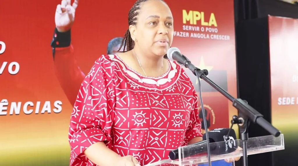 Mara Quiosa destaca papel decisivo da OMA no fortalecimento do MPLA