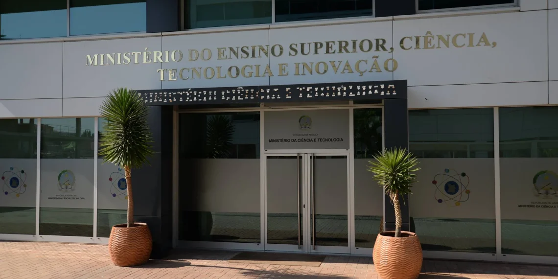MESCTI abre concurso público para avaliadores de projectos do ensino superior