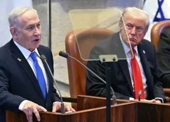 Netanyahu insta Trump a não atacar o Irão devido à falta de capacidade de defesa de Israel, diz mídia