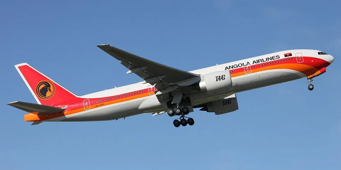 TAAG reforça frota com Airbus A220-300 com capacidade para mais de 100 passageiros