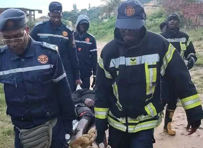 Bombeiros recuperam corpo do jovem vítima de queda no precipício de mais de 200 metros