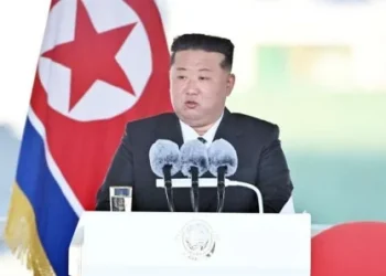 Coreia do Norte está aberta à reaproximação se os EUA respeitarem o seu status nuclear, diz Kim Jong-un