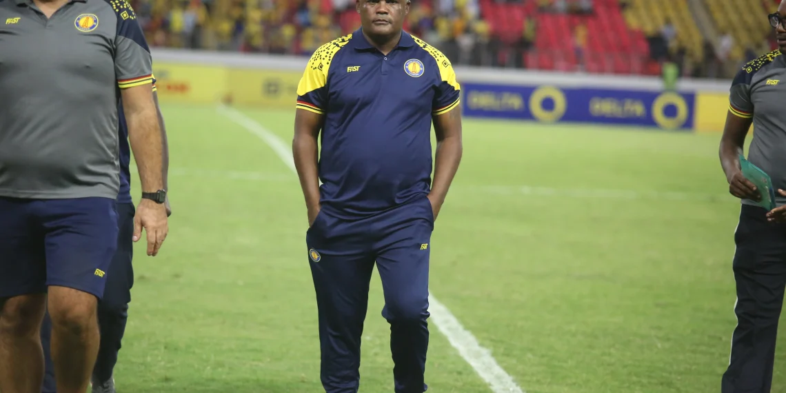 Pupilos de Flávio Amado trabalham focados no jogo diante do Sagrada Esperança