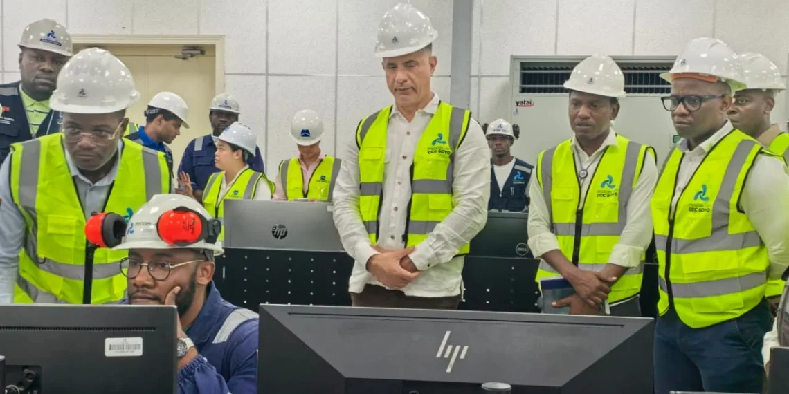 Ministro da Energia e Águas avalia projectos no Zaire