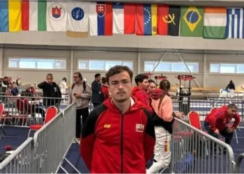 Luís Macedo brilha na Eurofence League de esgrima após alcançar 19.° lugar