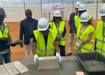 Ministério da Saúde lança primeira pedra para construção do Instituto Oftalmológico de Luanda