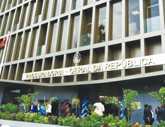 Falta de quadros e orçamentos condicionam trabalho da PGR