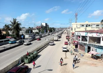 Via de serviço junto à Estrada da Samba será interditada por 30 dias a partir de amanhã