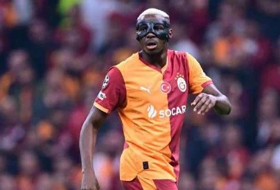 “O Nápoles tratou-me como um cão, poderia ter jogado na Juventus”