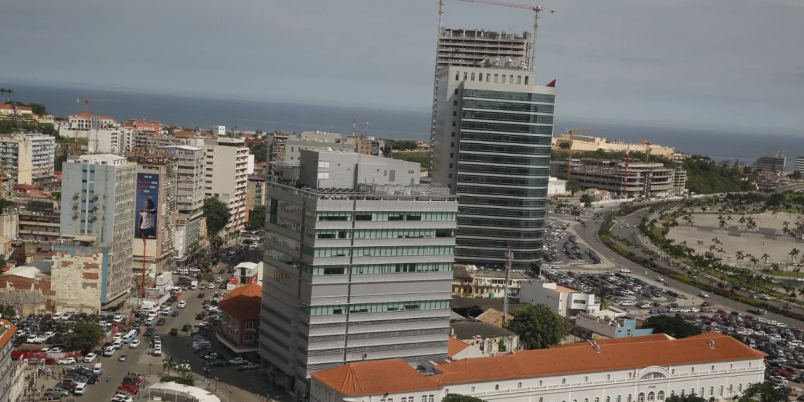 Especialistas afirmam que permanência de Angola na lista cinzenta do GAFI não impacta negativamente na economia do país