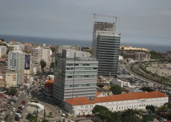 Especialistas afirmam que permanência de Angola na lista cinzenta do GAFI não impacta negativamente na economia do país