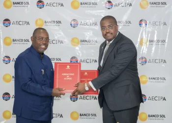 Banco Sol e AECIPA firmam parceria para apoiar empresas de serviços petrolíferos em Angola