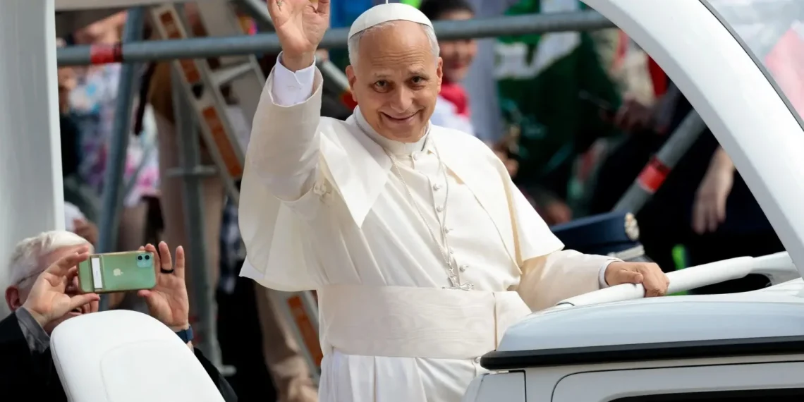 Visita do Papa Leão XIV fica marcada com a presença em três províncias