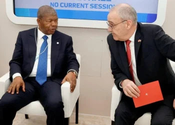 Angola e Suíça abordam reforço da cooperação
