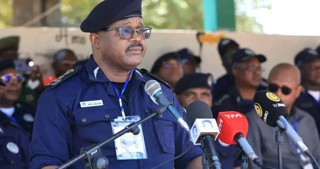 Comandante-geral exorta novos agentes a servirem a pátria com honra e mérito