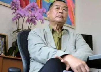 Jimmy Lai é condenado a 20 anos de prisão