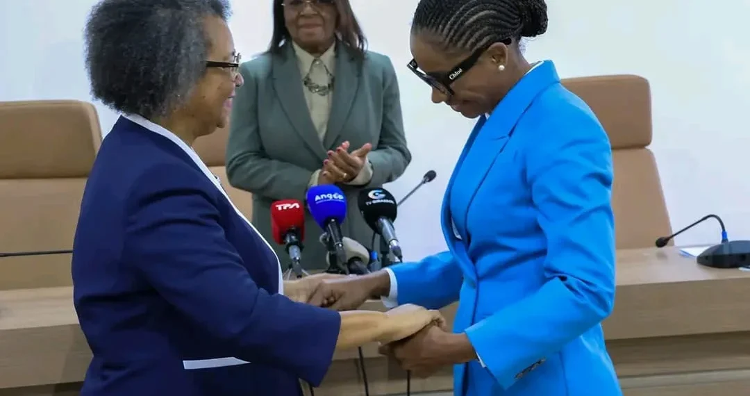 Erika Aires recebe pastas do Ministério da Educação e anuncia prioridades para o sector