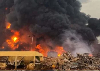 Guiné-Bissau manda fechar bombas em contentores após incêndio