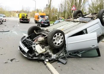Acidentes de viação causam 29 mortes e mais de cem feridos durante o feriado prolongado